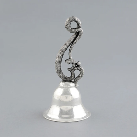 Hiraola's Product image