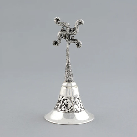 Hiraola's Product image