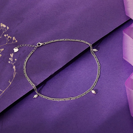 Hiraola's Product image