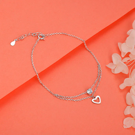 Hiraola's Product image